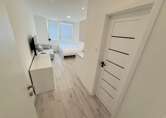 Krasny - Nedaleko Centra * Bratislava